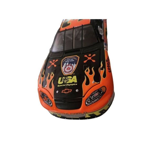 Action Robby Gordon #31 Cingular FDNY 2003 Monte carlo PN 104763 - Picture 4 of 12
